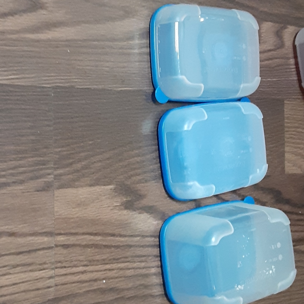 3pc Tupperware Freezer Set - Picture 3 of 3
